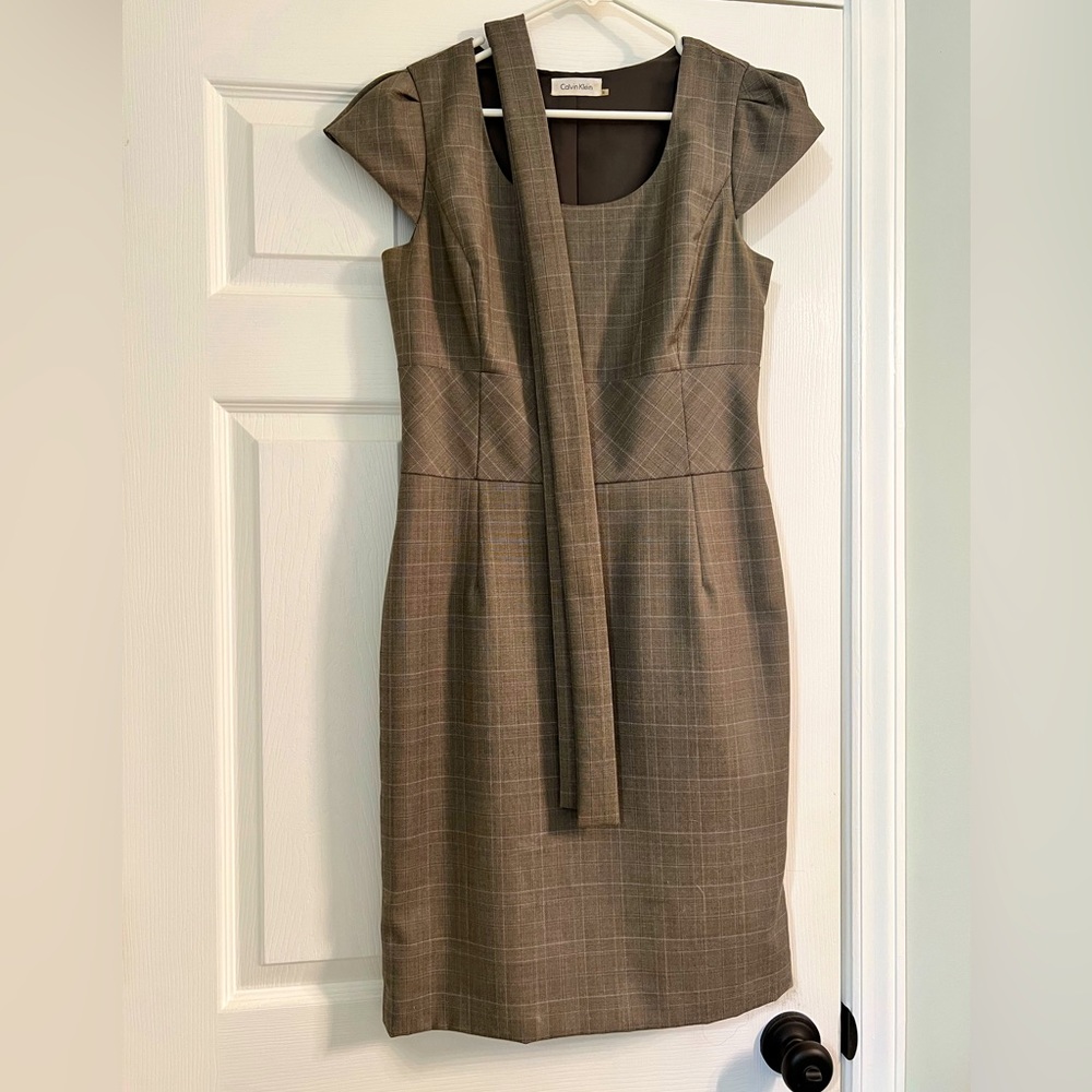 Calvin Klein sz 6 tailored dress
